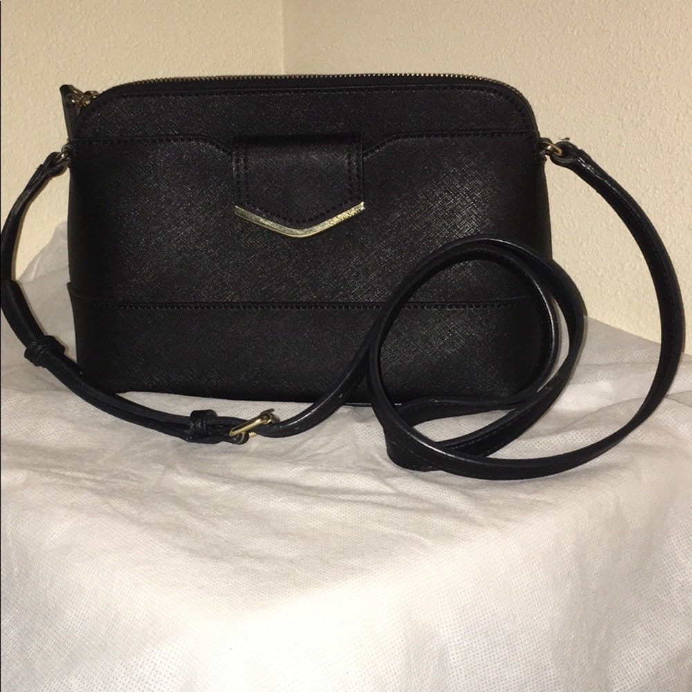 Calvin Klein Black Leather Crossbody bag.